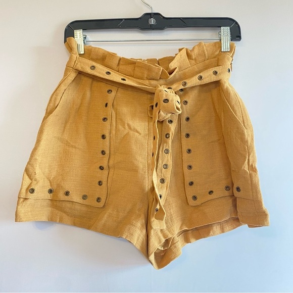 Moon River Tan‎ High Waist Shorts - Picture 1 of 4